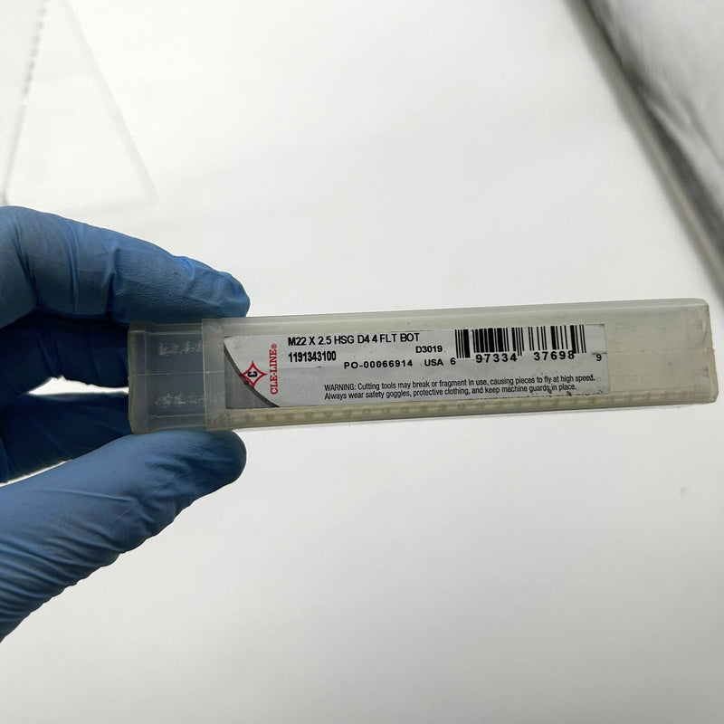 Cle-Line 1191343100 Hand Tap M22x2.5 HSG D4 4 FL Bottom Chamfer General Purpose 2