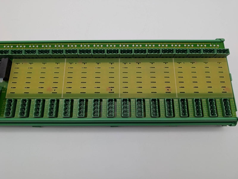 E-T-A Electronic SVS1-16-L4-S1-E0-C1 Operator Interface Relay Board 24V 3A / 6A 3