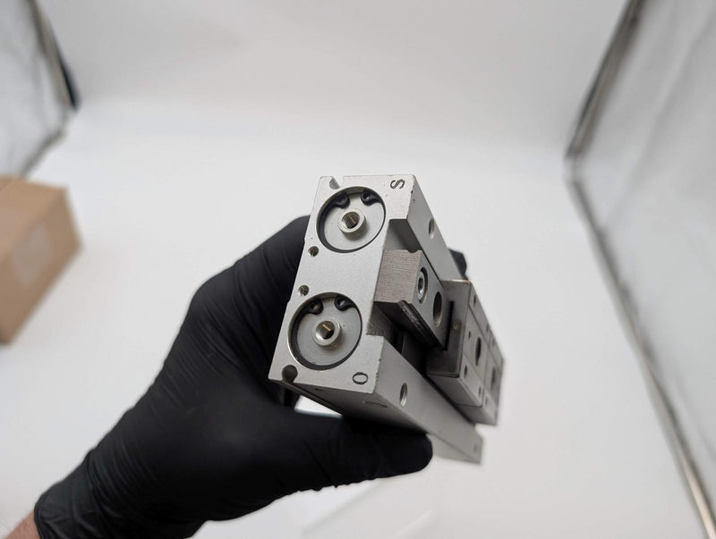 SMC MHF2-20D2 Low Profile Pneumatic Gripper 20mm Bore 80mm Stroke 141 N Strength 3