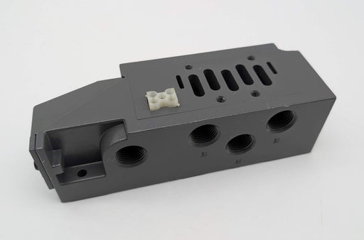Numatics 203-830 Pneumatic Base Manifold Assembly ISO 2 1/2" NPTF SIde Ports 1
