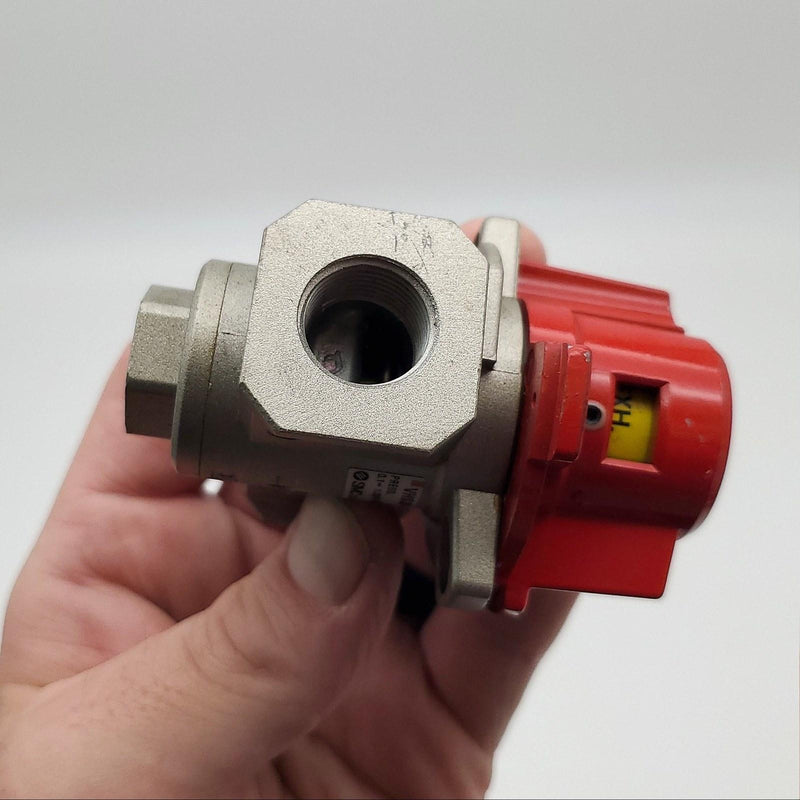 SMC VHS30-03 Valve 3 Port Lockout Pressure Relief Valve 3/8" Port VHS Hand Valve 6