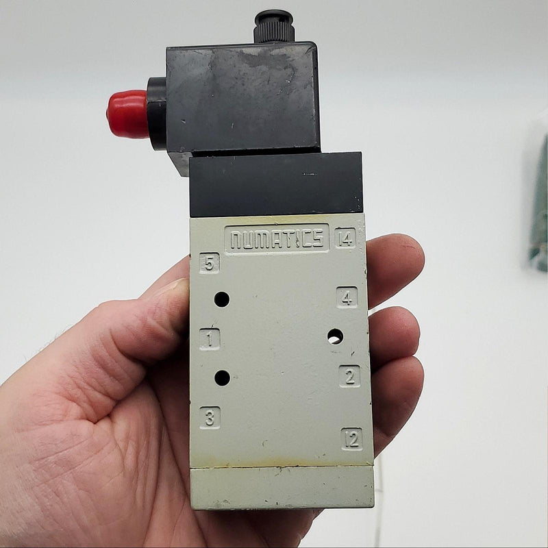 Numatics 92178-2AC Solenoid Valve 14.5 to 120 PSI 110-120 .05 AMPS 2