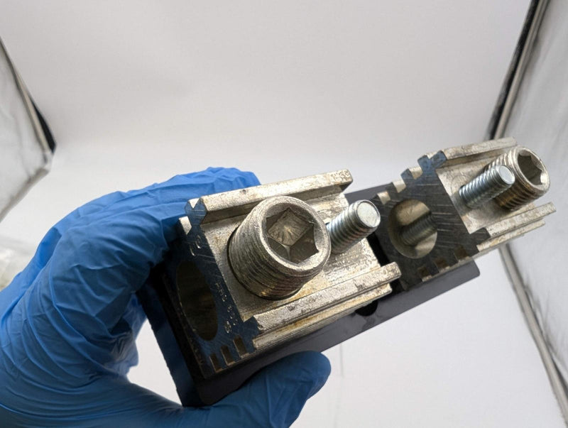 Bussmann T60400-1C Fuse Holder 400A 600V for Cartridge Fuse Box Lug Terminals 4