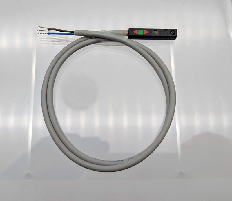SMC D-Y7PW Reed Proximity Sensor Switch 0.5m Len 3 Wire Inline Solid PNP Direct 1