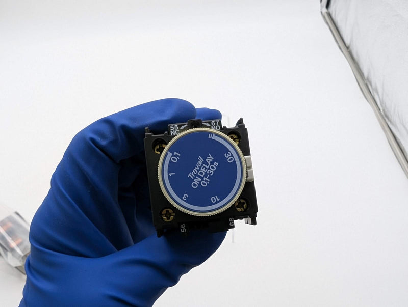 Telemecanique LA2D22A65 Time Delay Block 0.1 to 30 Secs 10 AMP 660 VAC 5