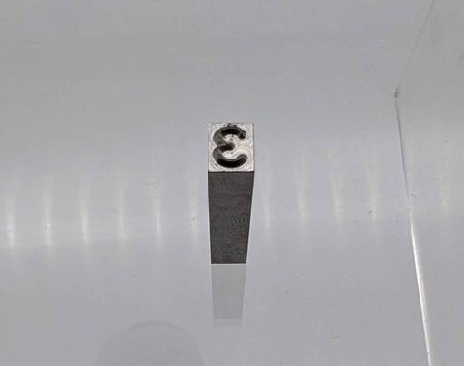Misumi HCF4-28.5-3-F90 Engraving Block Punch Number 3 28.5mm Len 90 DEG Flange 1