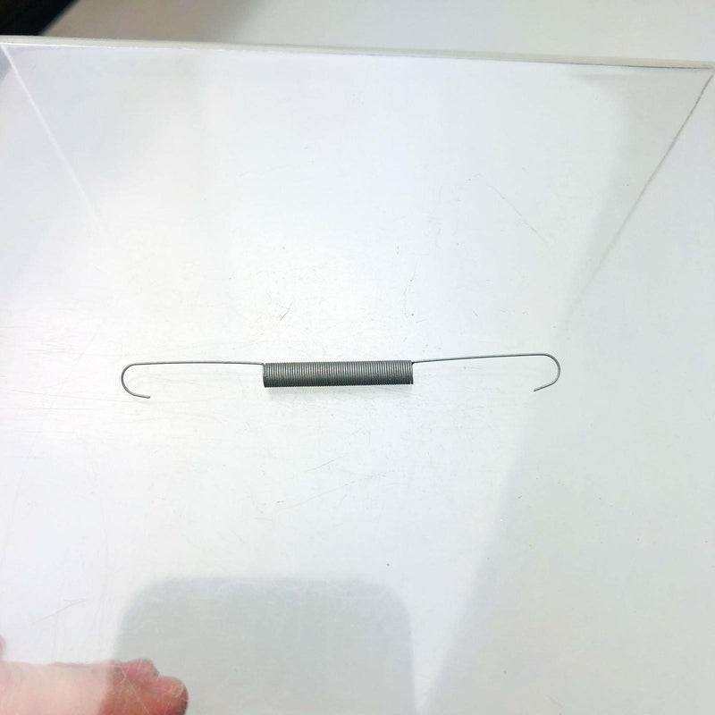 Briggs and Stratton 260029 Governor Link Spring OEM New Old Stock NOS 4