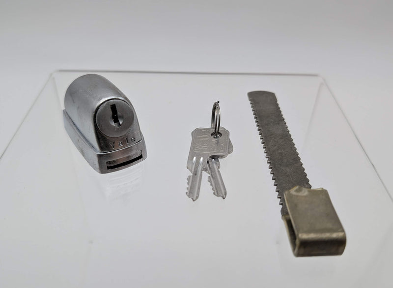 Yale L108 Glass Display Lock Satin Chrome Finish w/ 2 Keys Keyed Differently