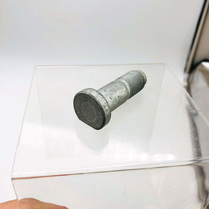 New Holland 44011089 Wheel Stud OEM New Old Stock NOS Loose No Pkg