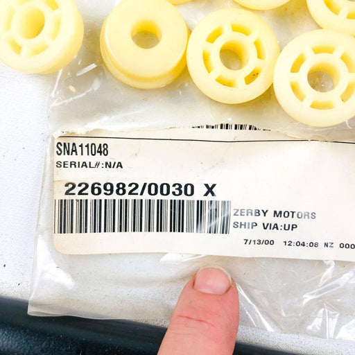 Snapper 11048 Yoke Bearing OEM NOS Replaced by 7011048YP Plastic 2