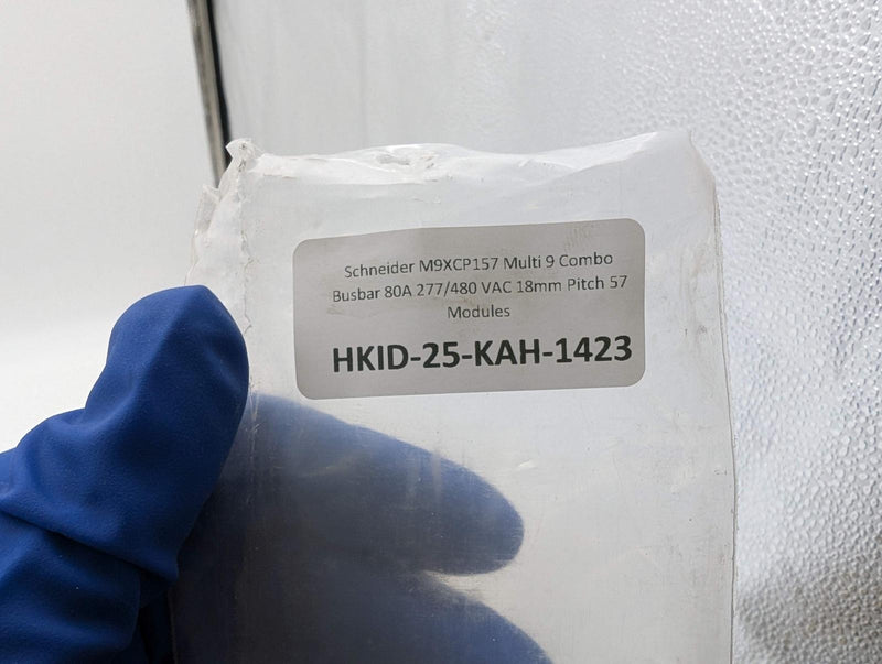 Schneider M9XCP157 Multi 9 Combo Busbar 80A 277/480 VAC 18mm Pitch 57 Modules 6