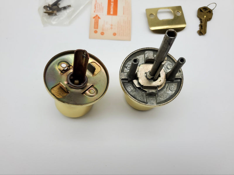 Kwikset Entry Lock Door Knob Bright Brass Bel Air 401B 2-3/8" Backset NOS