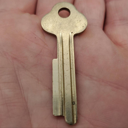 1x York 03-000701-0-00-0 Safe Deposit Box Key Blank 0.09" T x 0.4" W x 2." L 2