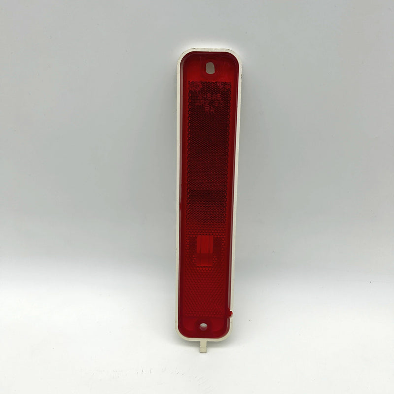 AMC Jeep 8936000376 Lamp Side Marker Red Plastic OEM NOS Loose 4