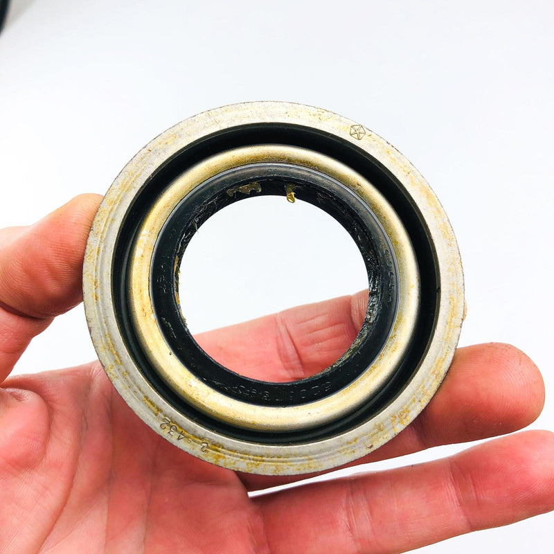 Mopar 52067595 Seal Differential Drive Pinion OEM NOS 2001 Jeep Cherokee 4