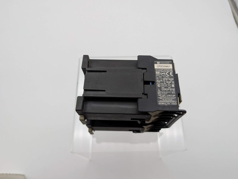 Telemecanique LP2-D0901-BD 3 Pole Reversing Contactor 9A 24VDC 1NC Auxiliary 3