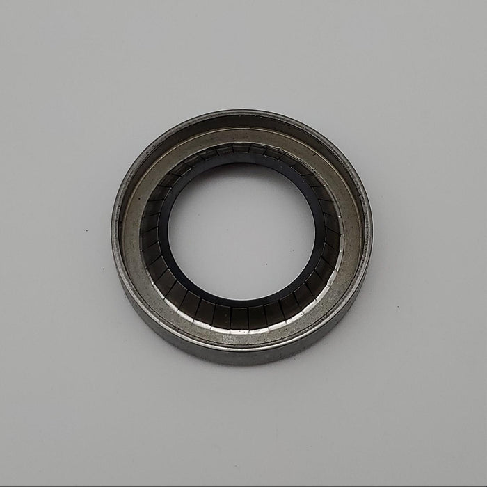 Garlock 63X1807 Oil Seal Klozure 63 Design 2.5" Shaft 3.25" OD 0.375" W Nitrile 2