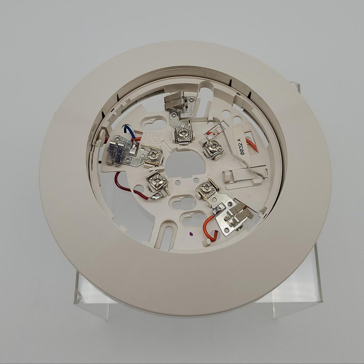 System Sensor Honeywell B402B Plugin Detector Base HKResale System sensor honeywell b402b plugin detector base hkresale
