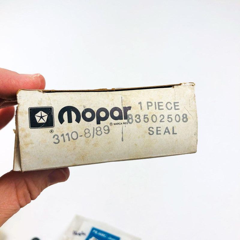 Mopar 83502508 Seal for Gear Train Yoke OEM NOS 1981-86 NPG 208 7