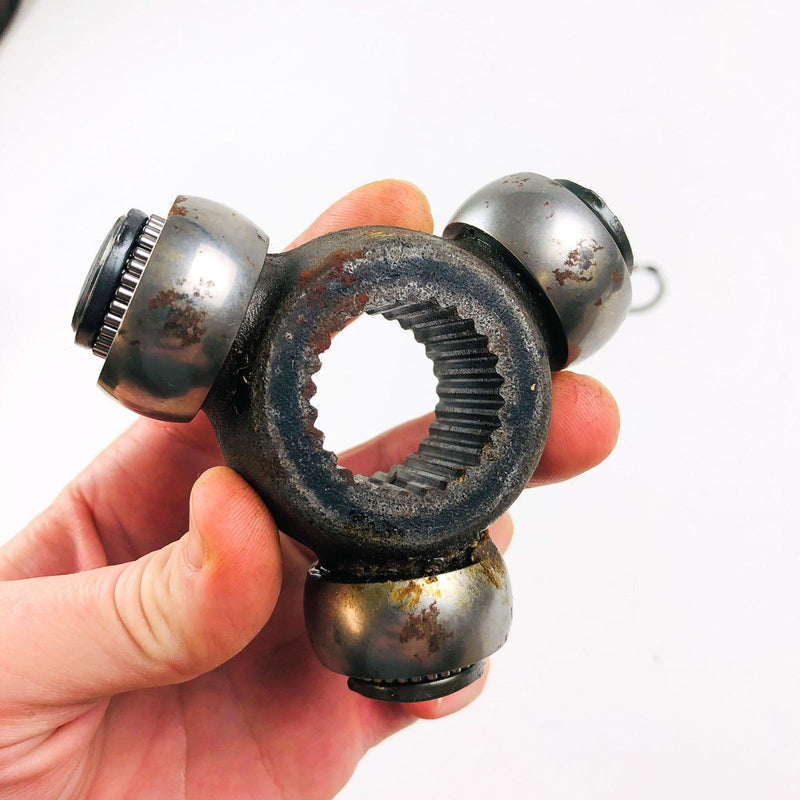 Mopar J8133581 Tripod Joint Spider OEM NOS For Jeep 7