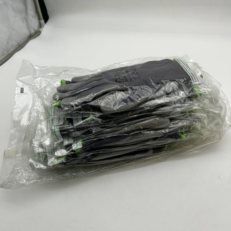 Pip G-Tek 701CRNF Cut Resistant Glove Size Medium 15 Gauge Nitrile 12 Pairs