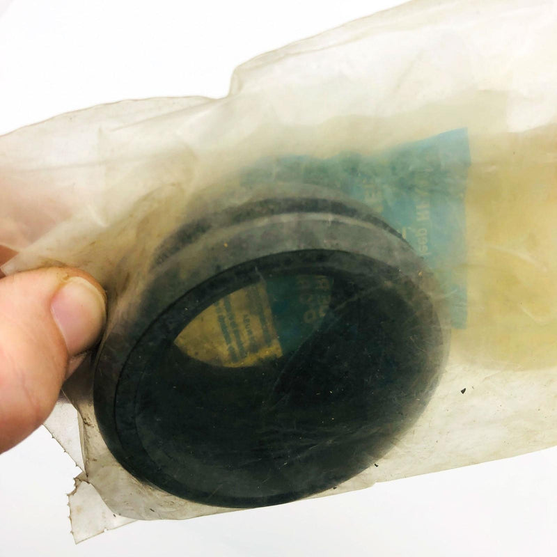 AMC Jeep 3227291 Grommet Gaseline Tank Filler OEM New Old Stock NOS Sealed 2