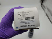 Thomas & Betts 3933 Pin Sleeve Connector Weather Tight 30A 250V 3 Wire 2 Poles 7