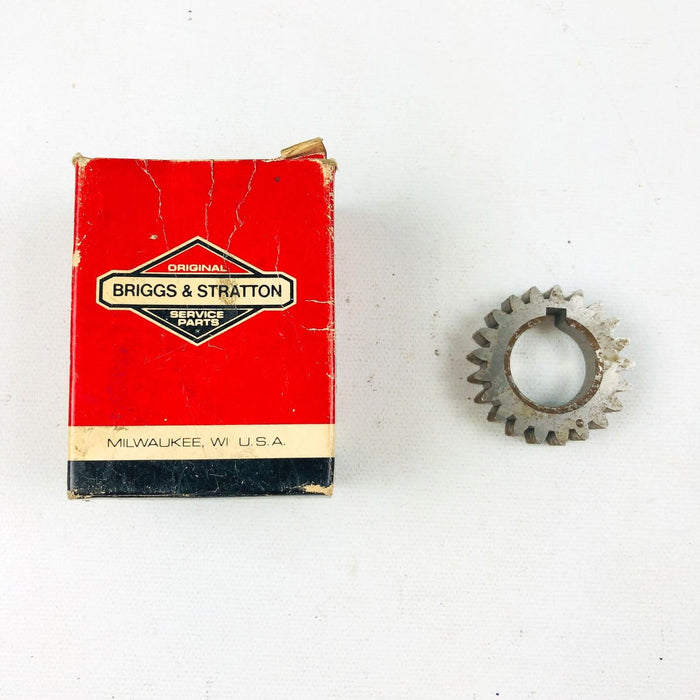 Briggs and Stratton 261721 Timing Gear OEM NOS For Simplicity Snapper 1