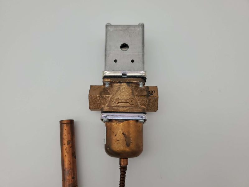 Johnson Controls V47AB-24C Water Regulating Valve 1/2" Temp Actuated 75 - 135F 4