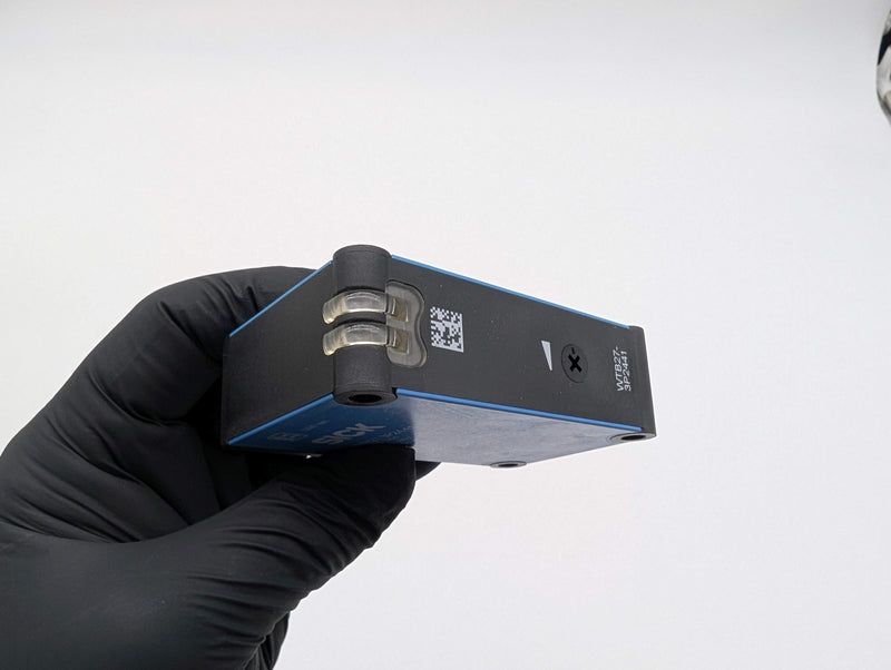 Sick WTB27-3P2411 Photoelectric Proximity Sensor 30-1600MM Sensing Range