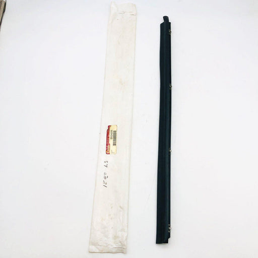 Crown 55024255 Weatherstrip Door Glass Left Outer New Old Stock NOS Open 1