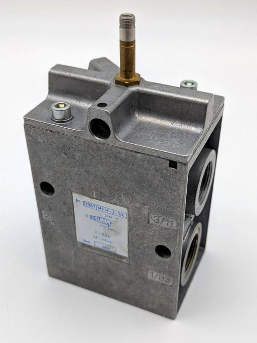 Festo 11967 Air Solenoid Valve 3/2 Closed Monostable 2 to 8 bar MFH-3-3/4 1