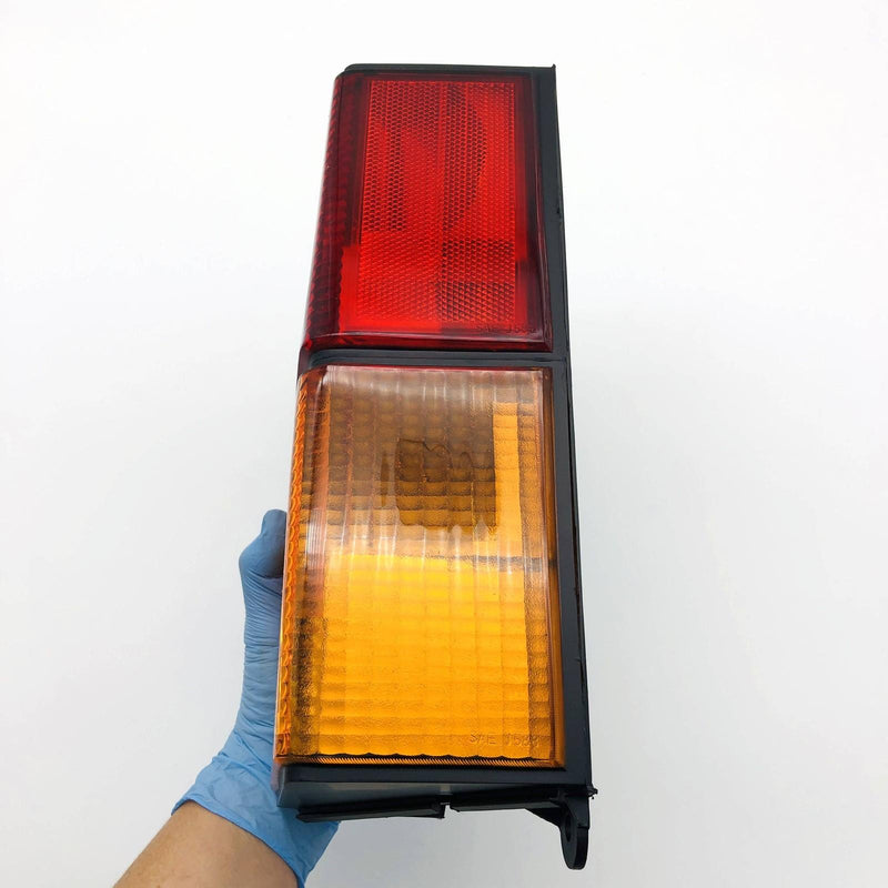 Crown 4720500 Tail Light Rear Lamp NOS For 84-93 Jeep Cherokee Open 6