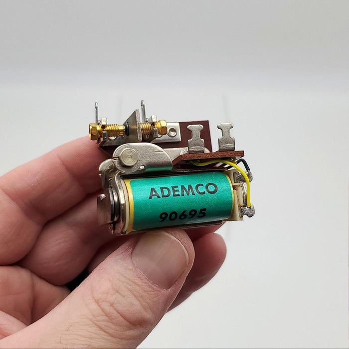 Ademco 90695 Relay Coil Resistance 2500OHM 6V USA Made NOS 1