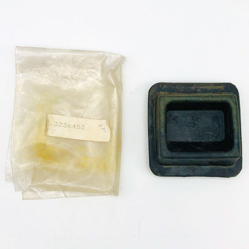 Crown 3236453 Boot Cover for SR4 Transmission NOS 1981 Jeep 4.2L Six Cylinder 1