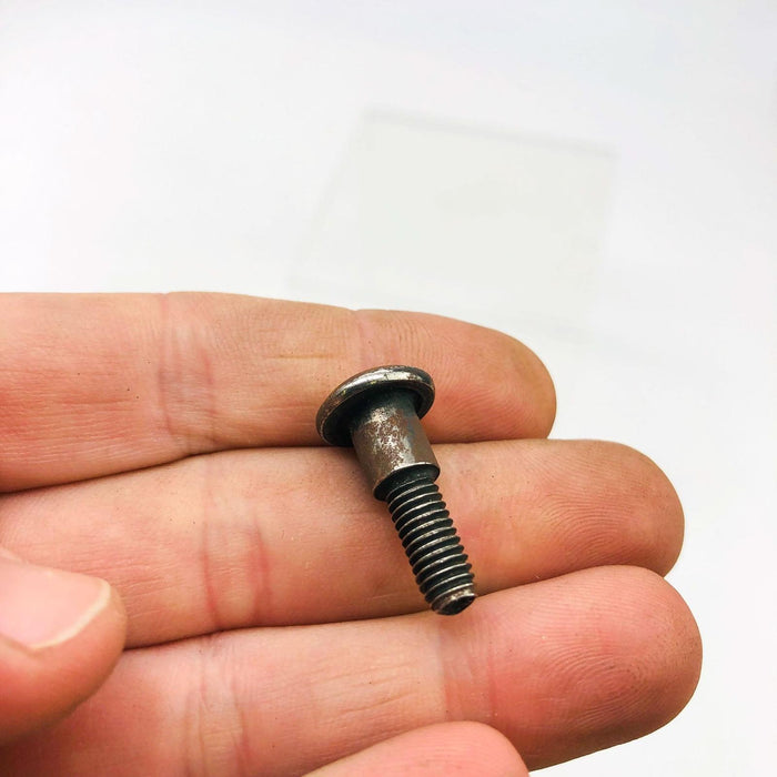 Lawn-Boy 924933 Center Screw OEM New Old Stock NOS Loose No Pkg 3