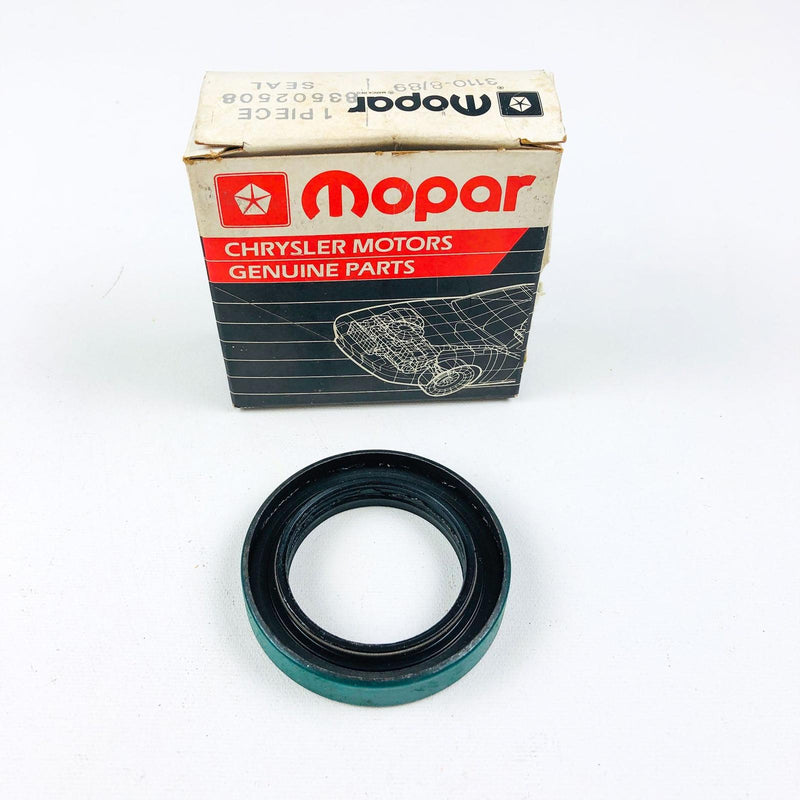 Mopar 83502508 Seal for Gear Train Yoke OEM NOS 1981-86 NPG 208 6