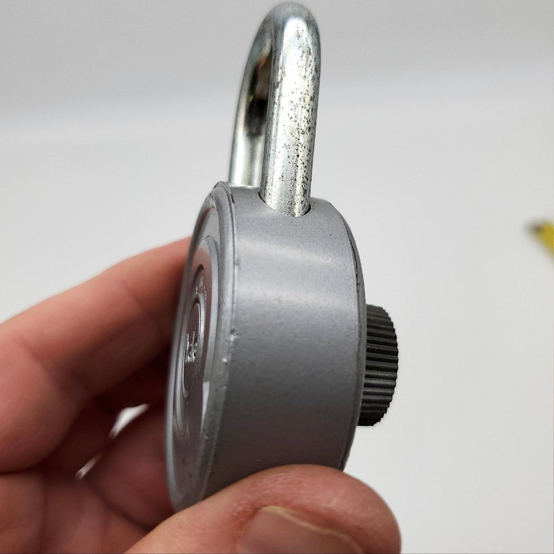 Yale Combination Padlock 1" L x 0.28" Shackle 3 Number Combo Vintage USA Made 5