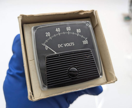 Yokogawa 254220PKP DC Panel Meter 0 to 100 Volts Old Stock 1