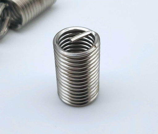 Recoil M14-2 x 2.5D Helical Threaded Inserts Tanged Free Running 35MM L 50 Pack 2