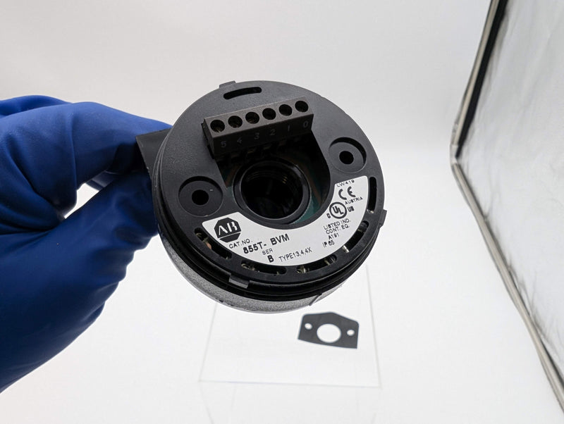 Allen Bradley 855T-BVM Stack Light Mounting Base 70MM 250V Max Vertical Mount 2