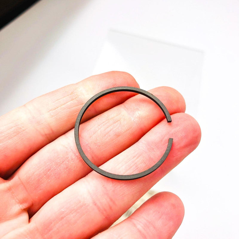 Poulan 530024929 Piston Ring for Gas Trimmer OEM New Old Stock NOS Loose 4