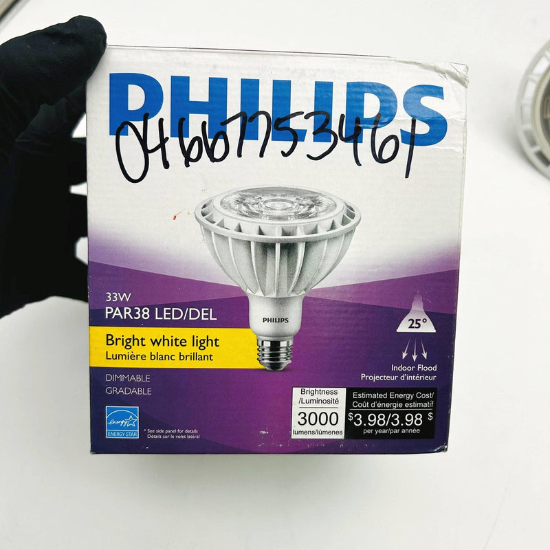 Philips 534610 Flood Light Bulb 33PAR38/PER/830/F25/DIM/120V LED/DEL E26 Base 4