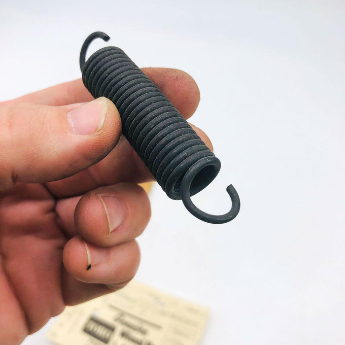 Lawn-Boy 107938 Extension Spring OEM New Old Stock NOS Open 3