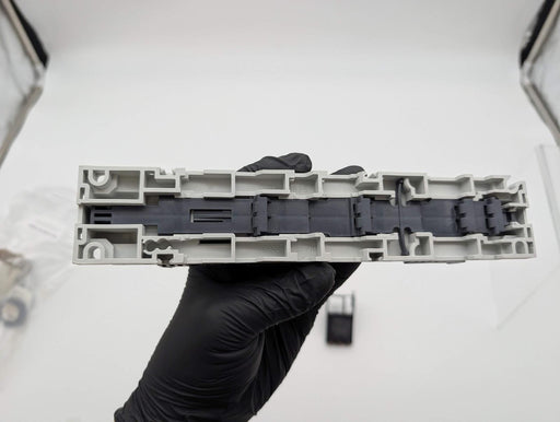 Eaton XTPAXTPCC Mechanical Adapter & DIN Rail Connection Bracket for XTPR Motors 2