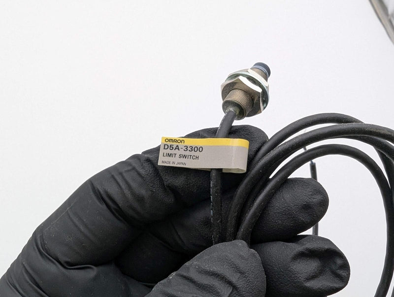 Omron D5A-3300 High Precision Limit Switch M8 Thread 1 Meter Len 1 Micron 0.98 N