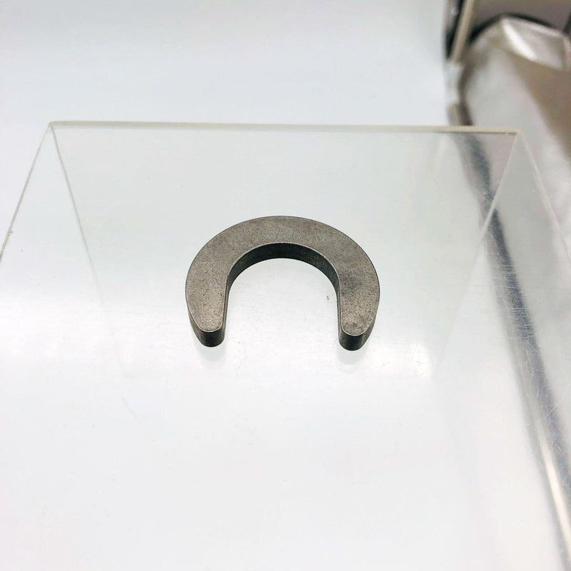 Mopar 4856344 Retainer Drive Axle Shaft OEM NOS 1994-98 Jeep Grand Cherokee 7