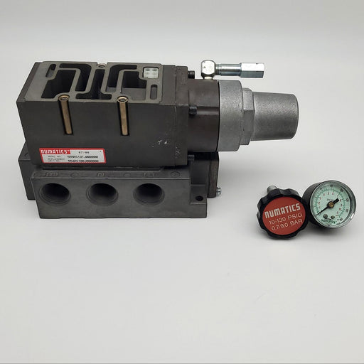 Numatics 555RS131J Regulator Valve 10 - 130PSI Plug-In Side Port Common Exhaust 1