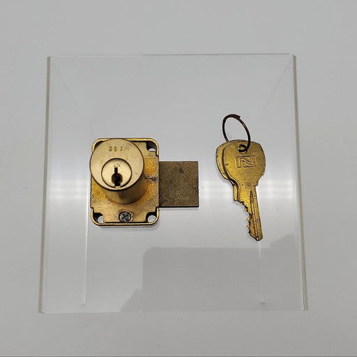 National Cabinet Door Lock Polished Brass 1-3/8"L x 7/8"D Cylinder Keyed Alike 1