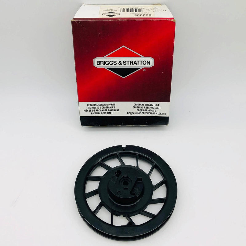 Briggs and Stratton 692085 Recoil Starter Pulley Plastic OEM New Old Stock NOS 1